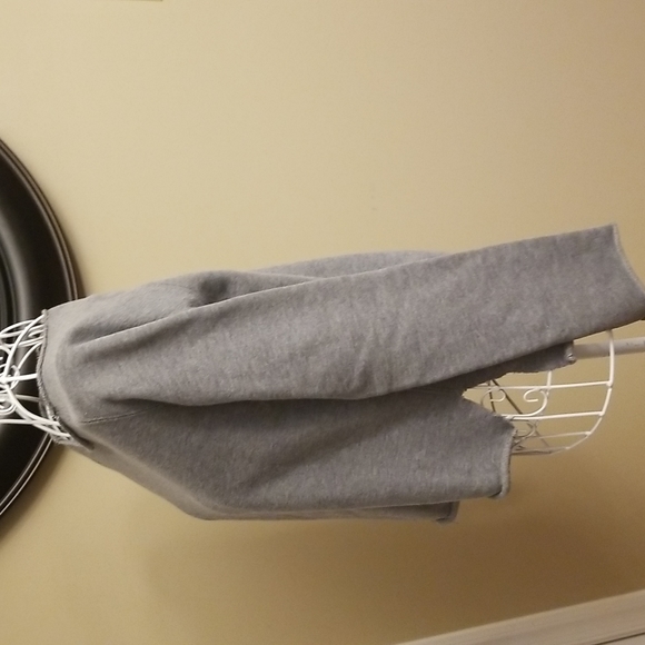 Cozy Helmut Lang Cropped Sweatshirt - Picture 3 of 9